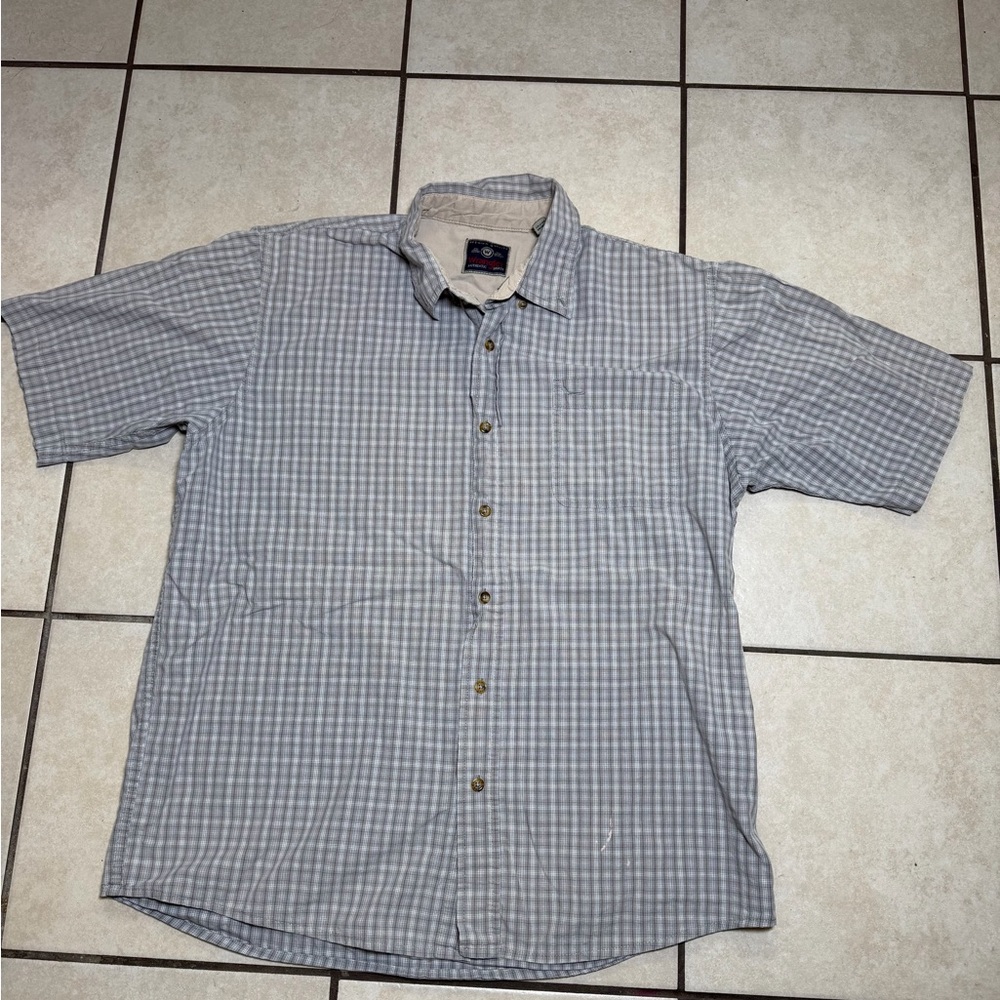 Wrangler Men's Short-Sleeve Button-Down in Light Blue and Gray Check